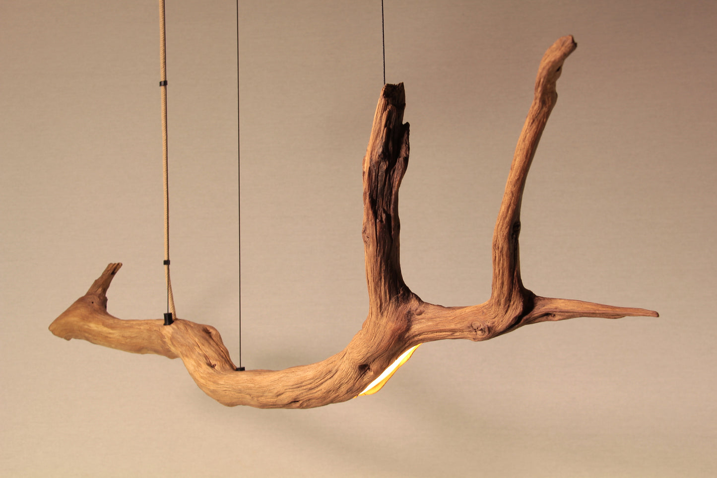 Esstischleuchte / LED Streifen / 143 cm Eichenast
