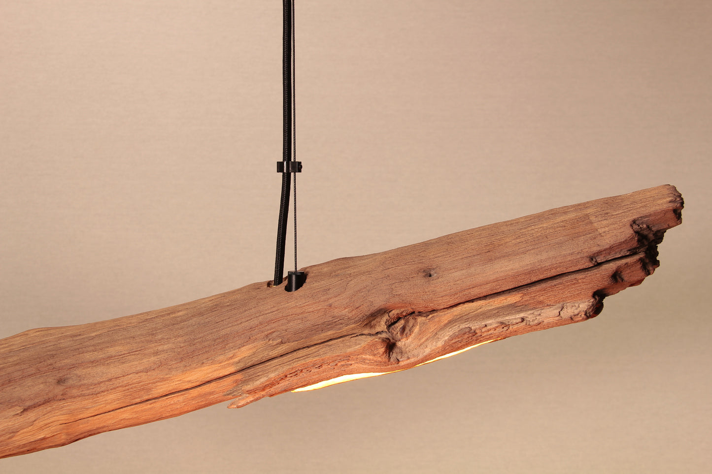 Esstischleuchte / LED Streifen / 125 cm Eichenast