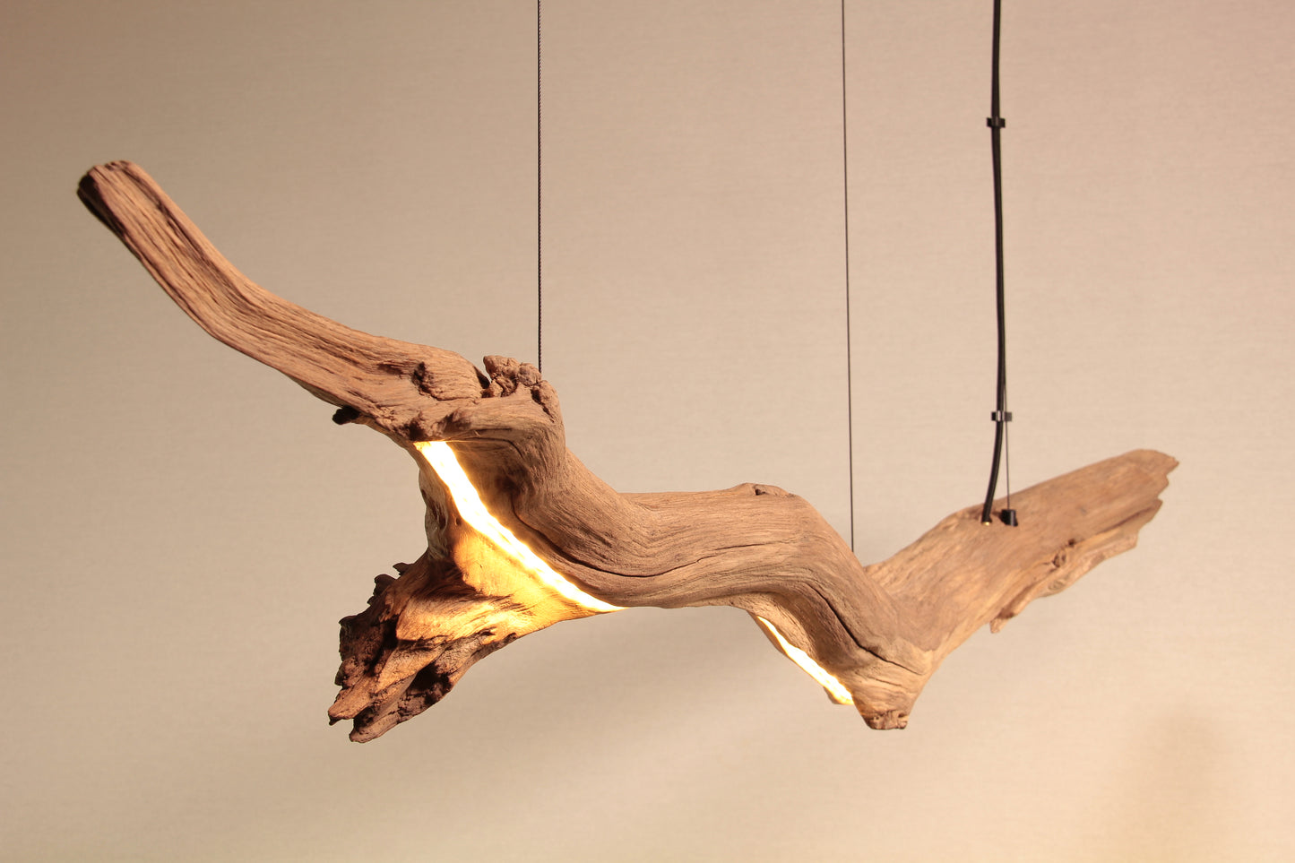 Esstischleuchte / LED Streifen / 125 cm Eichenast